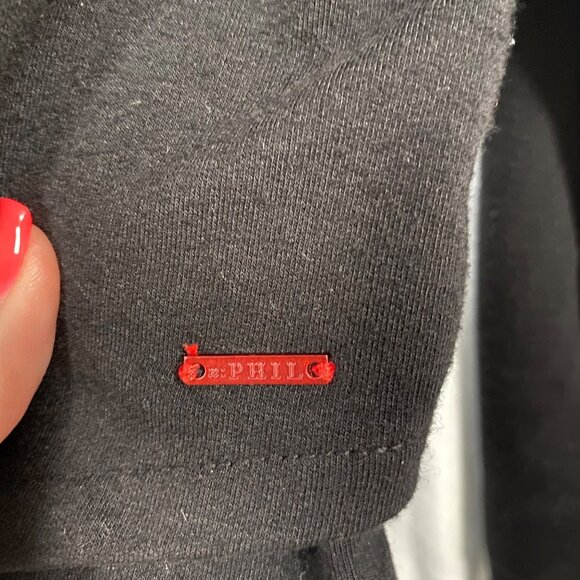 n: PHILANTHROPY Black Asymmetrical Hem Long Sleeve Black Sweatshirt Size XS / S - Picture 2 of 8